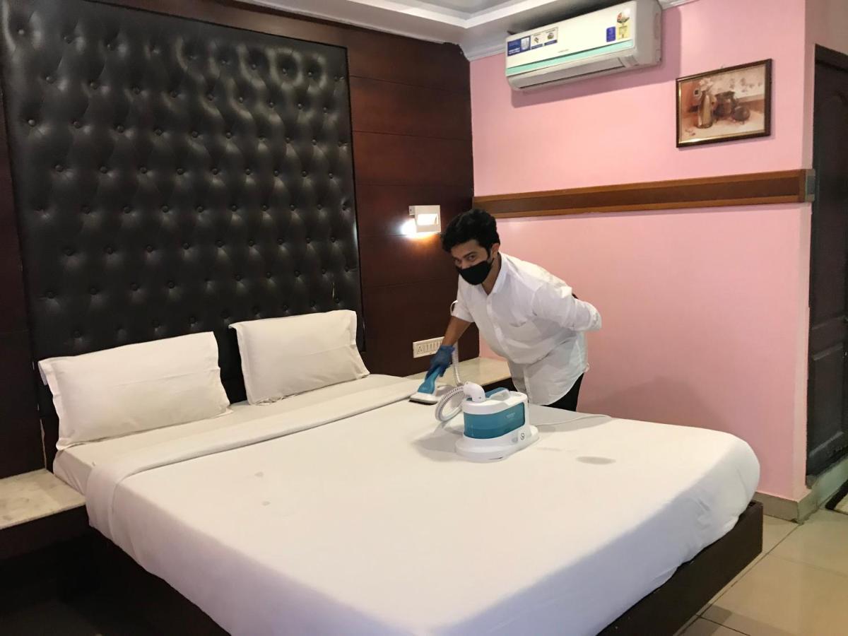 Grand Choice Hotel Bangalore Bagian luar foto