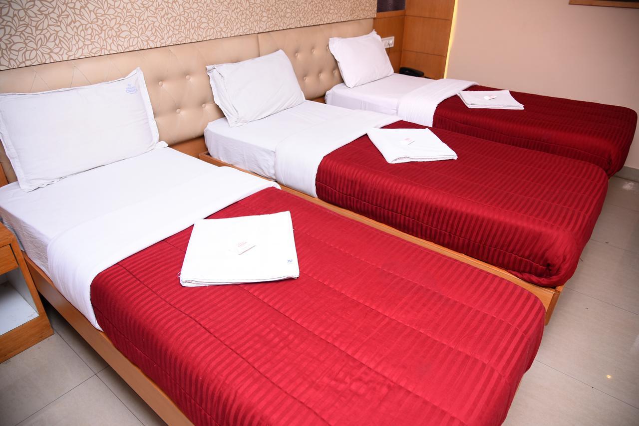 Grand Choice Hotel Bangalore Bagian luar foto